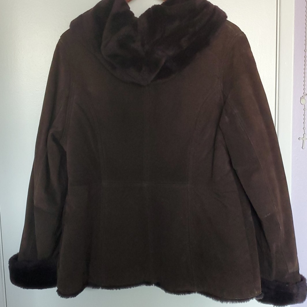 Coat - image 2